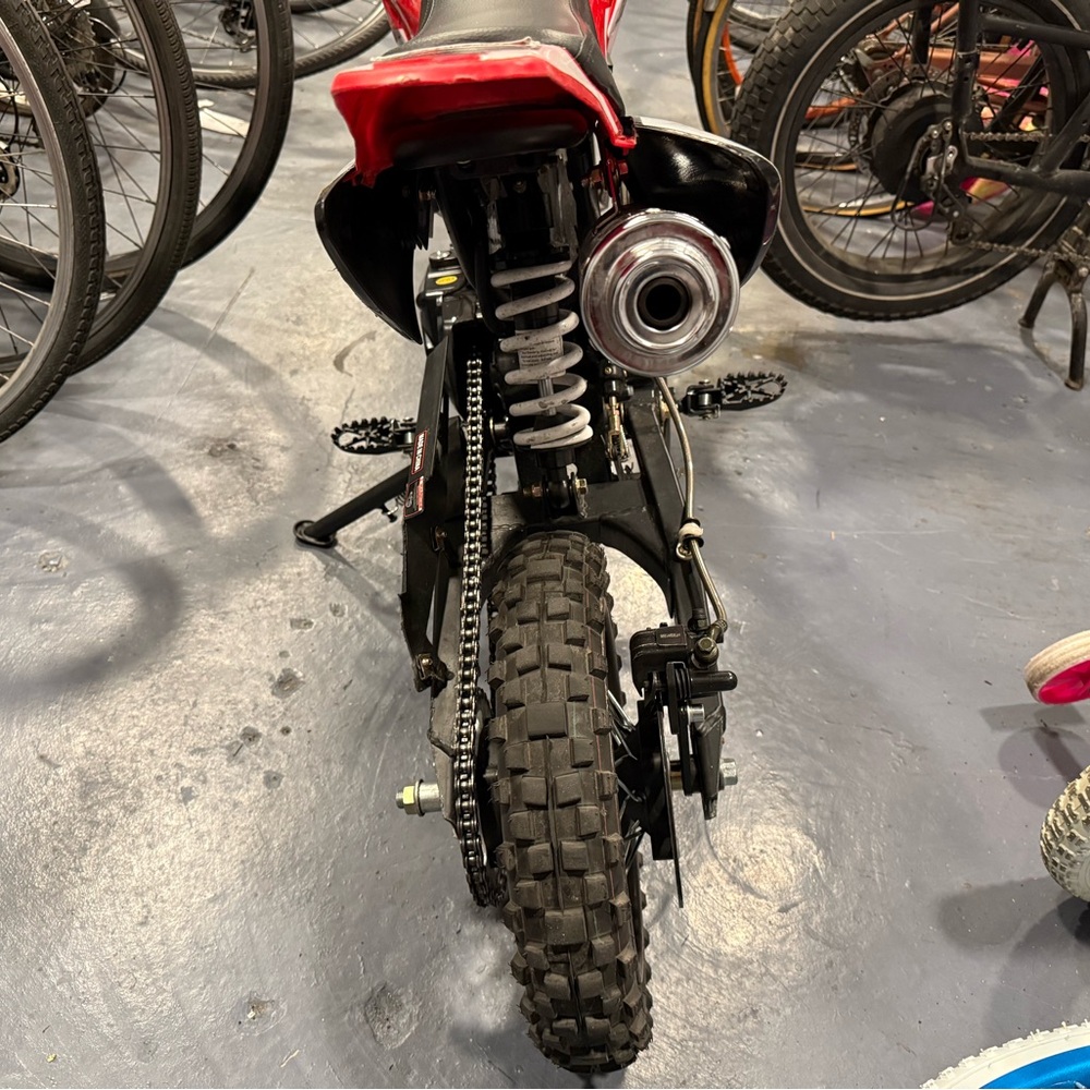 Kids' Red Ride-On Motorcycle - Picture 4 of 4